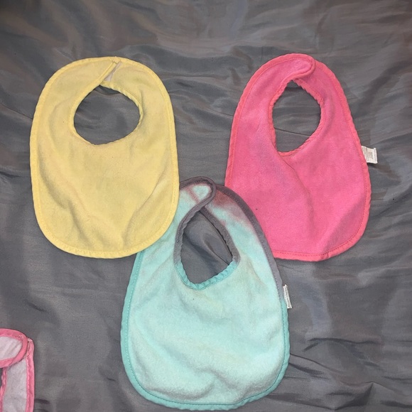 Bibs - Picture 2 of 4